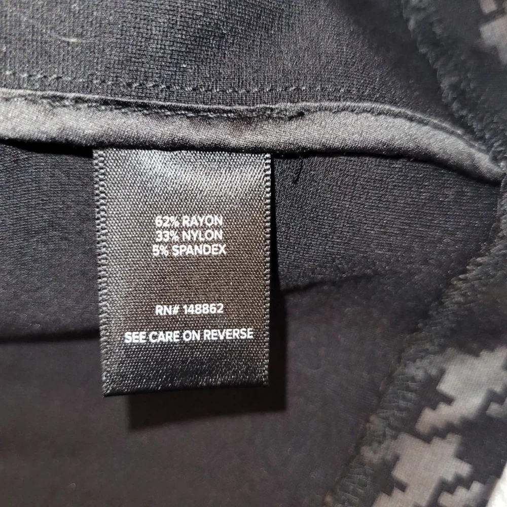 Women's Torrid Studio Luxe Ponte Relaxed Houndstooth Blazer 3X Black Gray - Picture 8 of 10